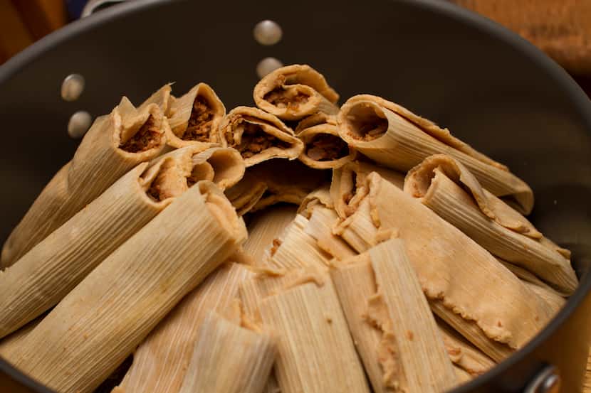 Olla para cocer tamales. GETTY IMAGES