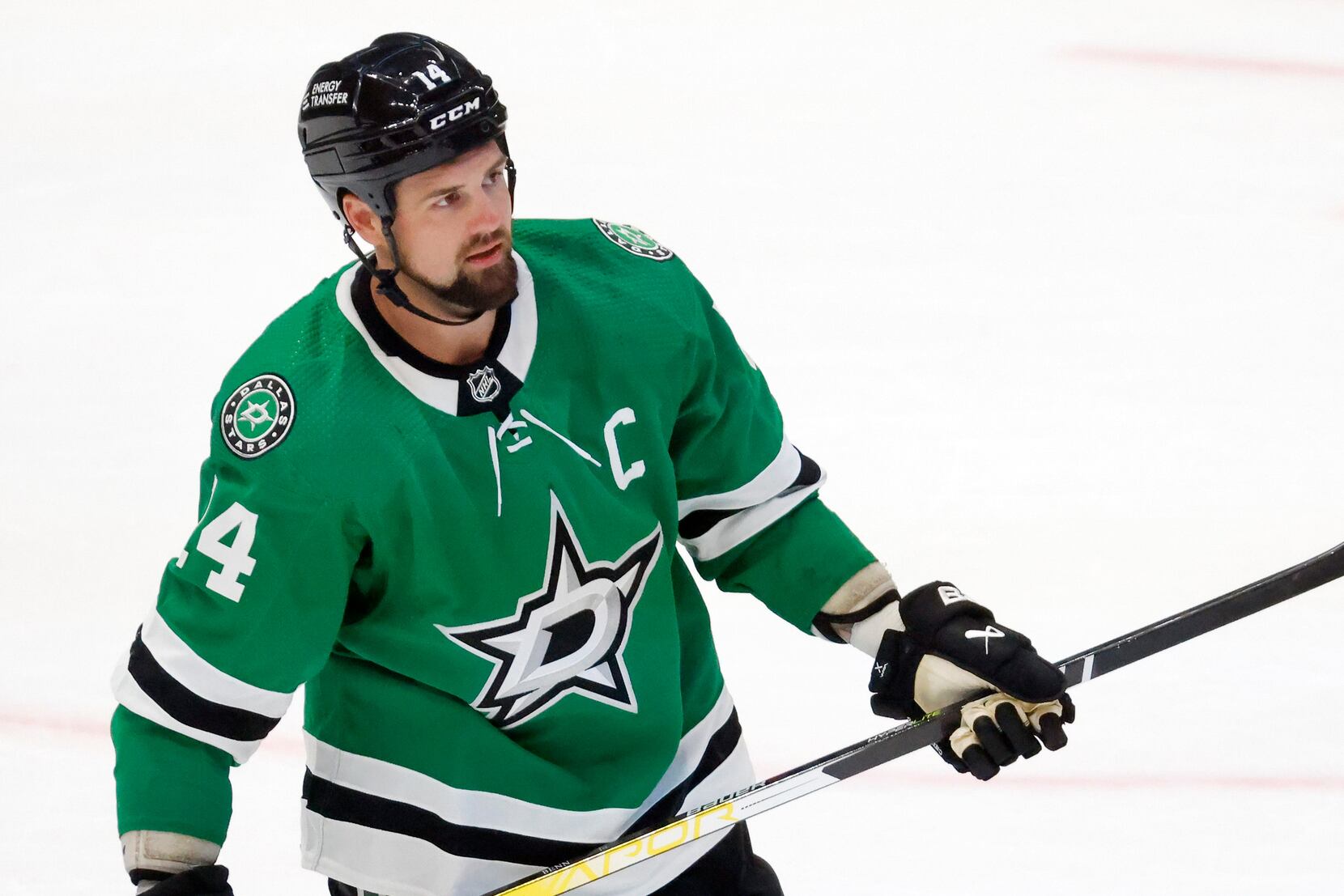Unraveling the mystery of Jamie Benn, the Stars' unknowable captain - The  Athletic
