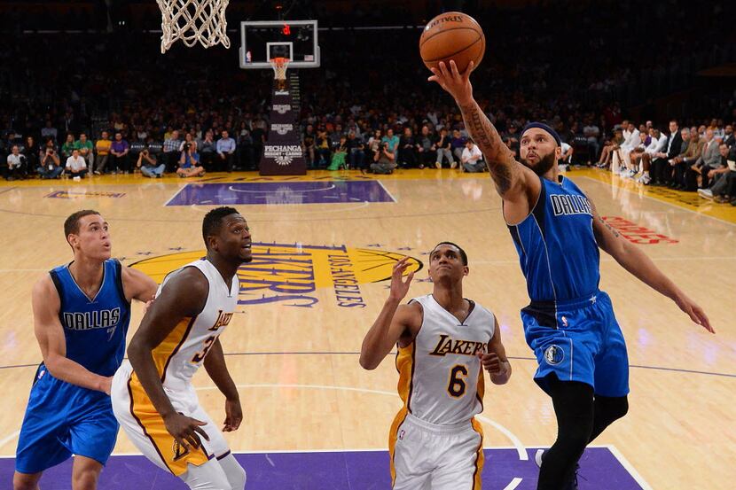 Nov 1, 2015; Los Angeles, CA, USA; Dallas Mavericks guard Deron Williams (8) makes a basket...