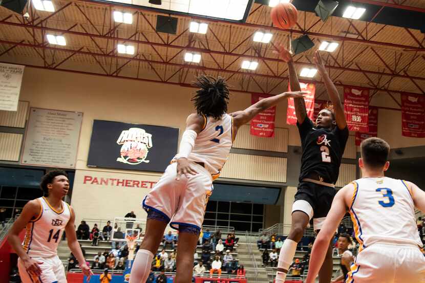 Kimball senior Arterio Morris (2) shoots a fadeaway jump shot during Kimball's Thanksgiving...