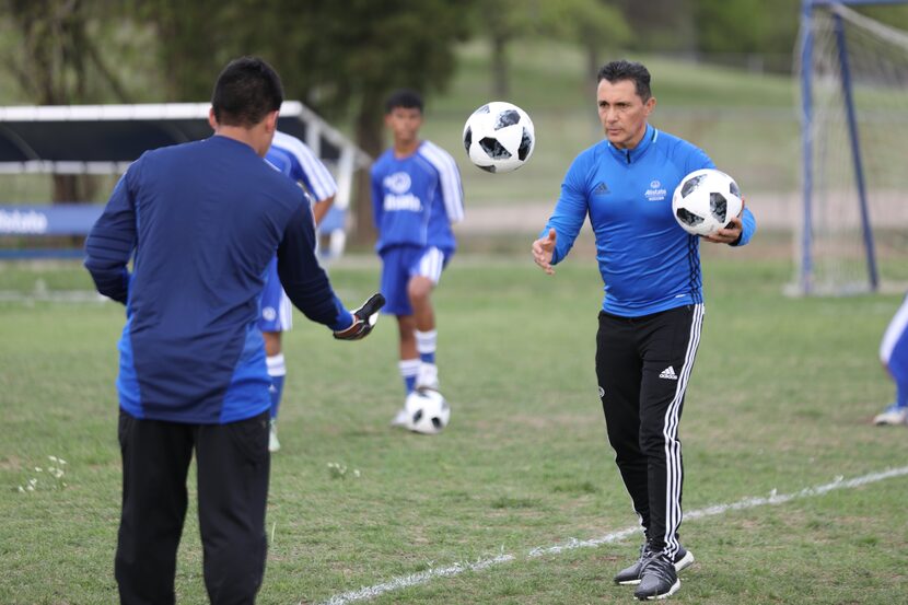 Adolfo Ríos en un evento reciente en Dallas.