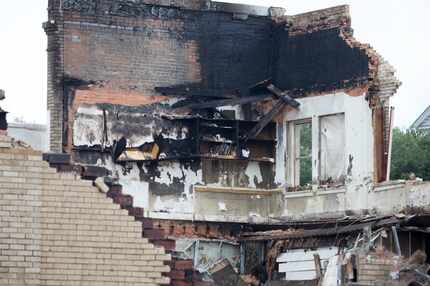 Goff's Hamburgers, a day after the fire in 2016.