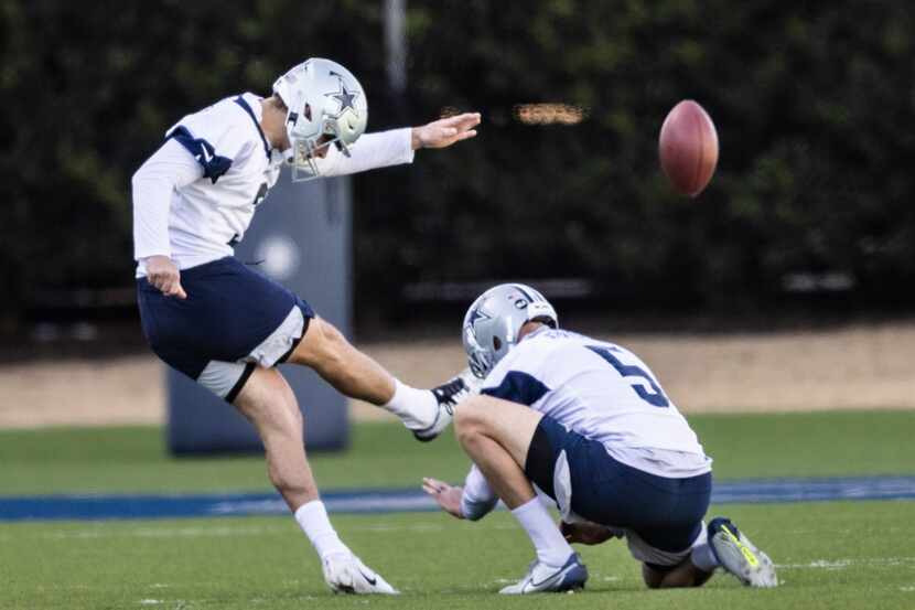 New Dallas Cowboys kicker Tristan Vizcaino (3) kicks during practice on Thursday, Jan. 19,...