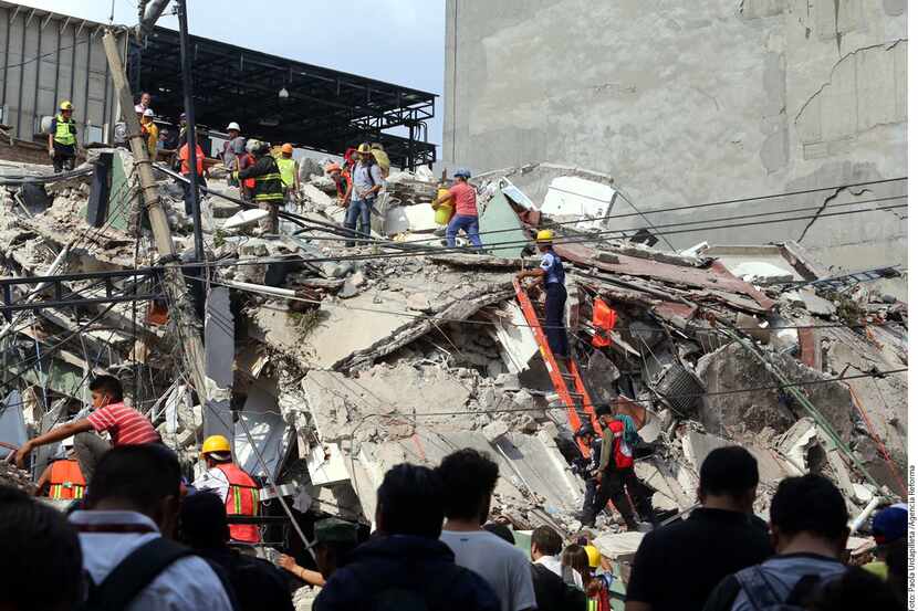 Derrumbes tras el sismo en la Colonia Roma, en Ciudad de México./ AGENCIA REFORMA 
