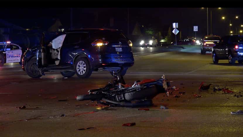 Motorcyclist dies after running red light, hitting SUV in Far North Dallas