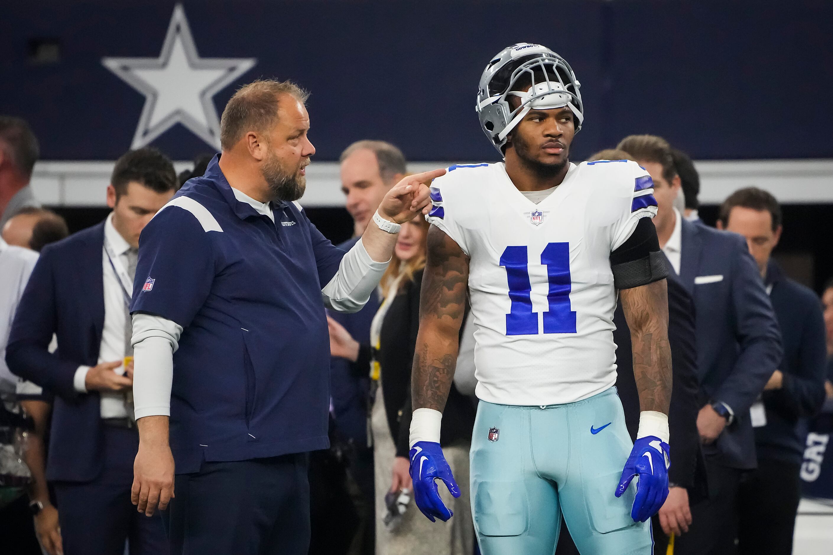 Dallas Cowboys' Micah Parsons Destroys ESPN Host Bart Scott on