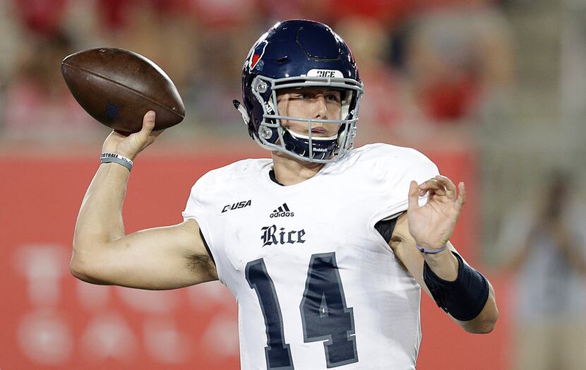 HOUSTON, TX - SEPTEMBER 16: Jackson Tyner #14 of the Rice Owls in the pocket against the...