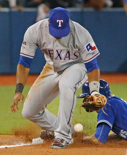 Grant: Stats say Rangers' Elvis Andrus is worst shortstop in baseball