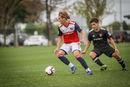 Beni Redzic playing for the FC Dallas U19s vs Texans SC.