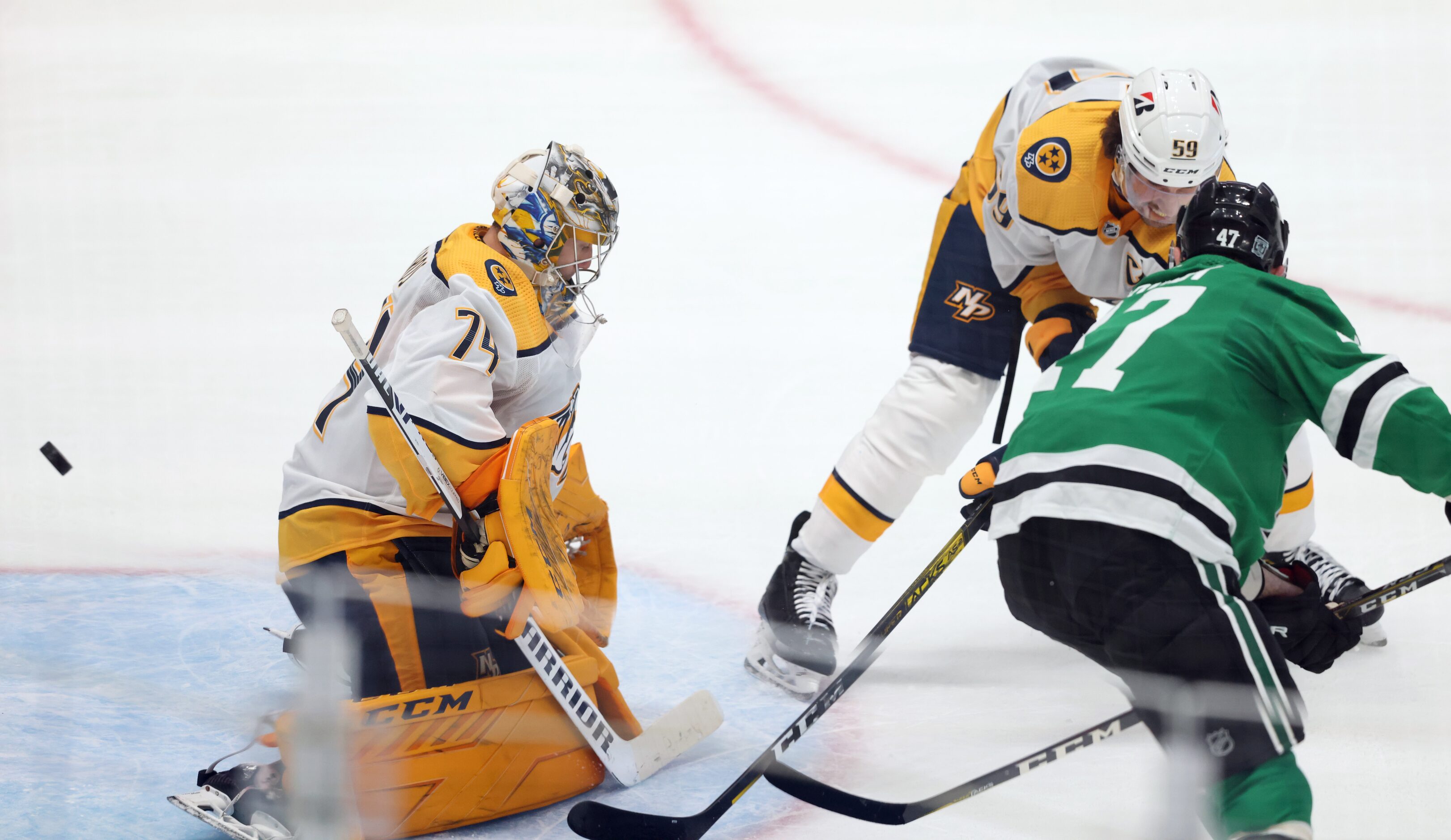 Dallas Stars right wing Alexander Radulov (47) scores his second goal of the game on...