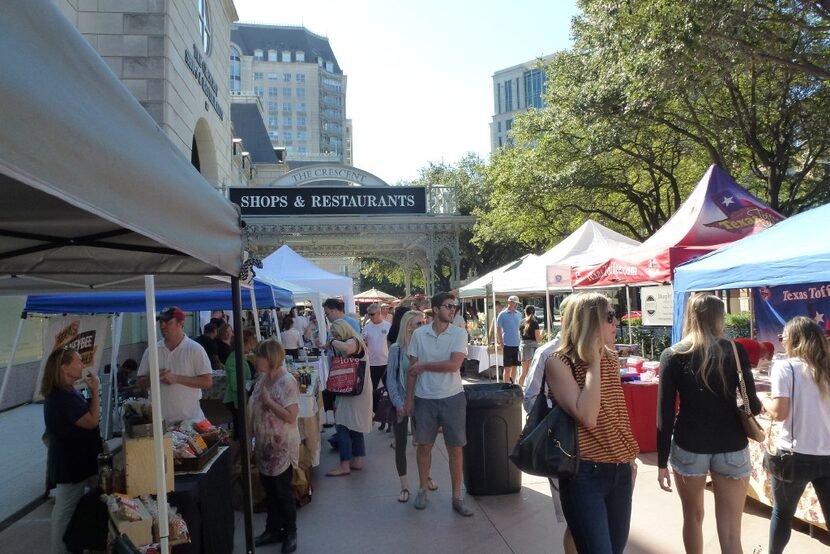 Crescent Court Farmers Market (Photo by Kim Pierce)