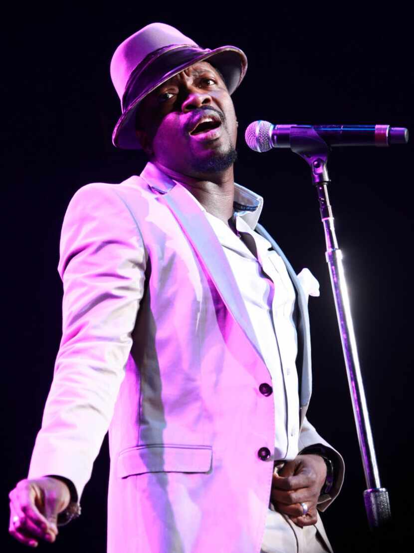 Anthony Hamilton performs during Budweiser Superfest at Superpages.com Center in Dallas on...