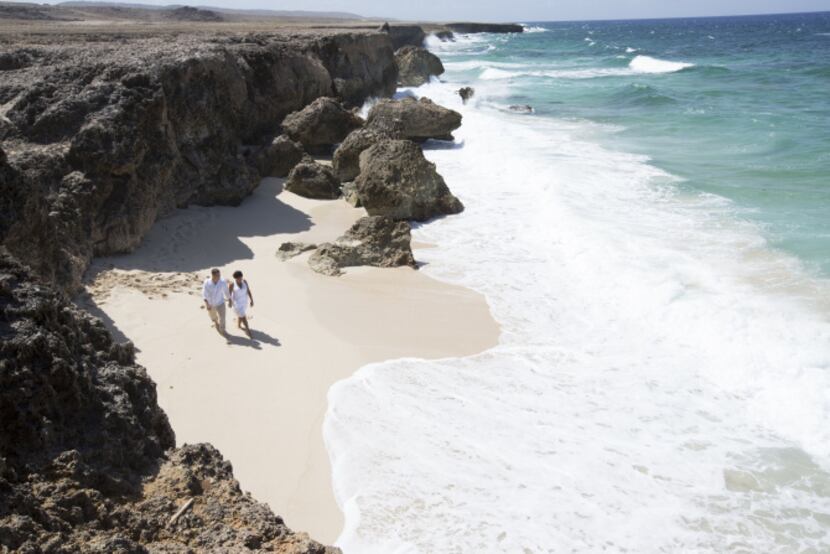 The journey to the Natural Pool offers striking views of the beach.