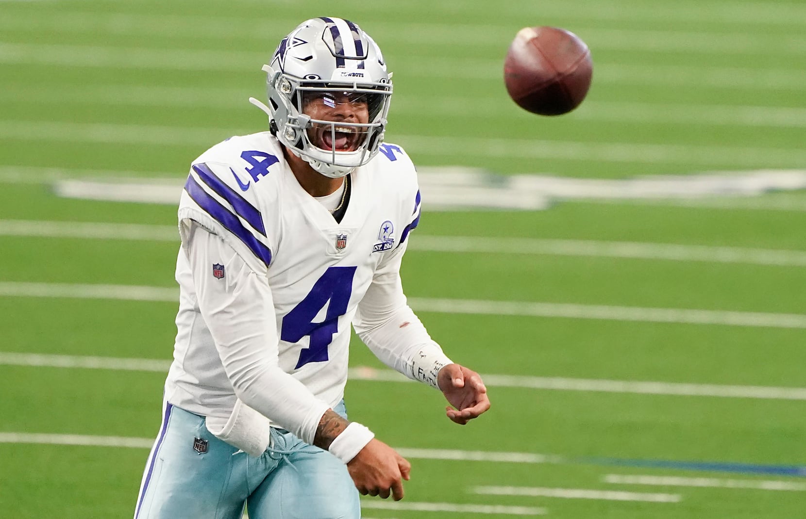 Cowboys DE DeMarcus Lawrence upped the ante vs. Giants, and Dak Prescott  must pay (literally)