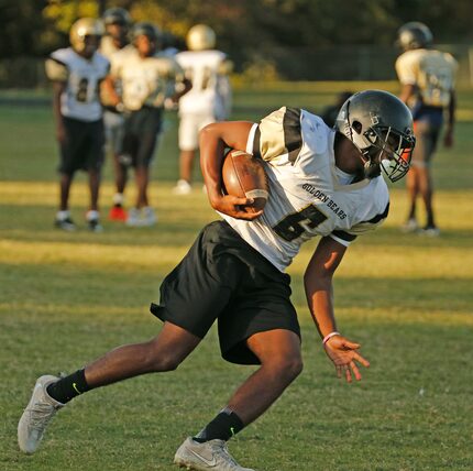 South Oak Cliff High School defensive back Mekhi Roberson is pictured at practice at the...