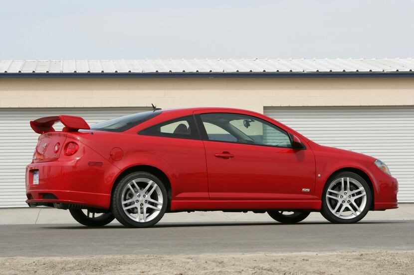 ORG XMIT: *S0424671244* This photo released by Chevrolet shows the 2009 Chevrolet Cobalt SS...
