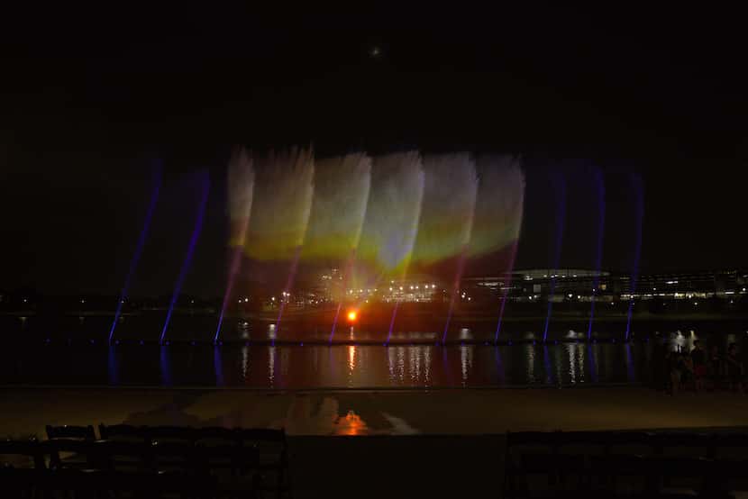 The Illuvia light and water show at Epic Central in Grand Prairie, TX.