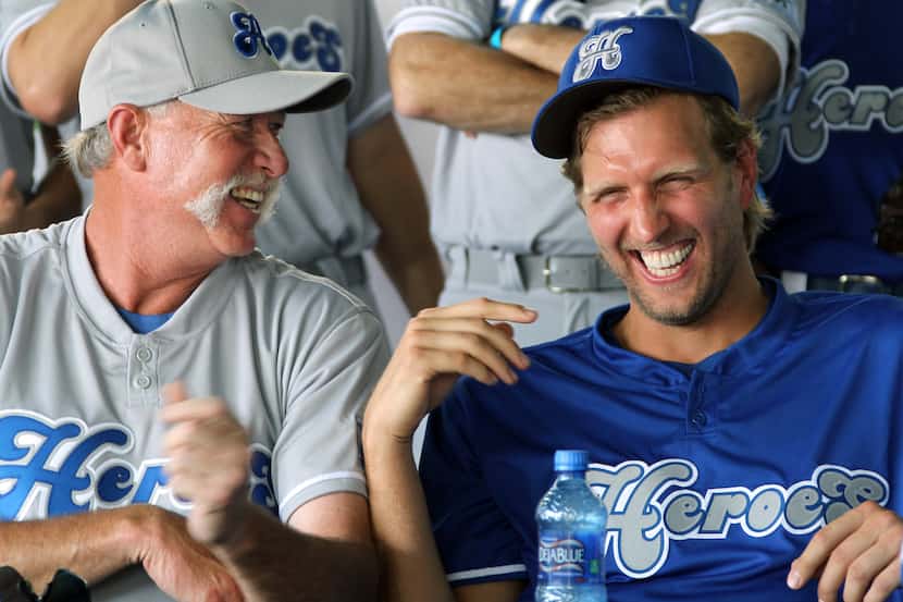 Dirk Nowitzki, right, shares a laugh with Hall of Fame pitcher Goose Gossage during a press...