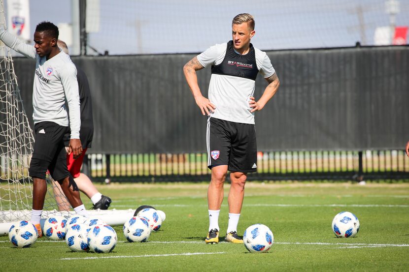 FC Dallas center back Reto Ziegler sports the StatsSports vest during a recent workout.