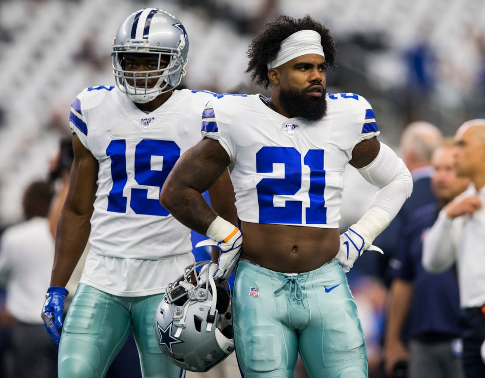 Is Cowboys' Ezekiel Elliott still a top 10 RB? NFL executives, coaches,  players weigh in