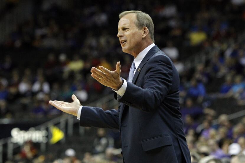 Texas head coach Rick Barnes announced the addition of a pair of walk-ons to the Longhorns'...