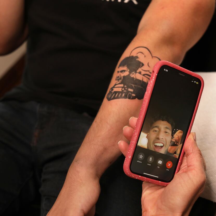 FC Dallas Social Media Coordinator, Eddie Koton, unveils his new Pepi tattoo to Ricardo Pepi...
