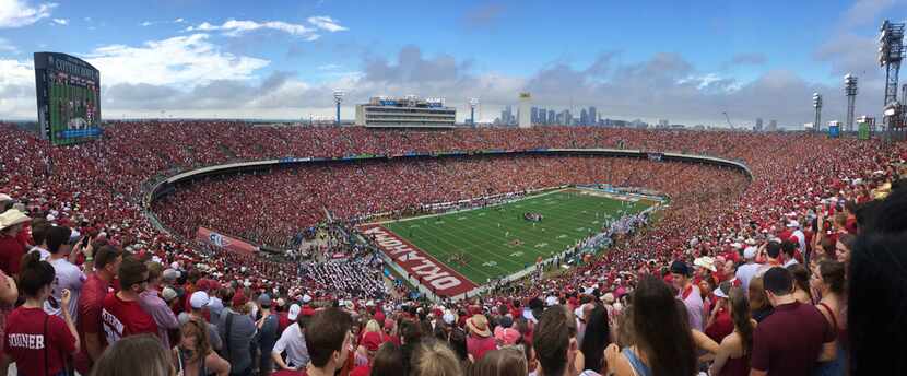 Oklahoma Sooners and Texas Longhorns prior to kickoff of a NCAA football game  between Texas...