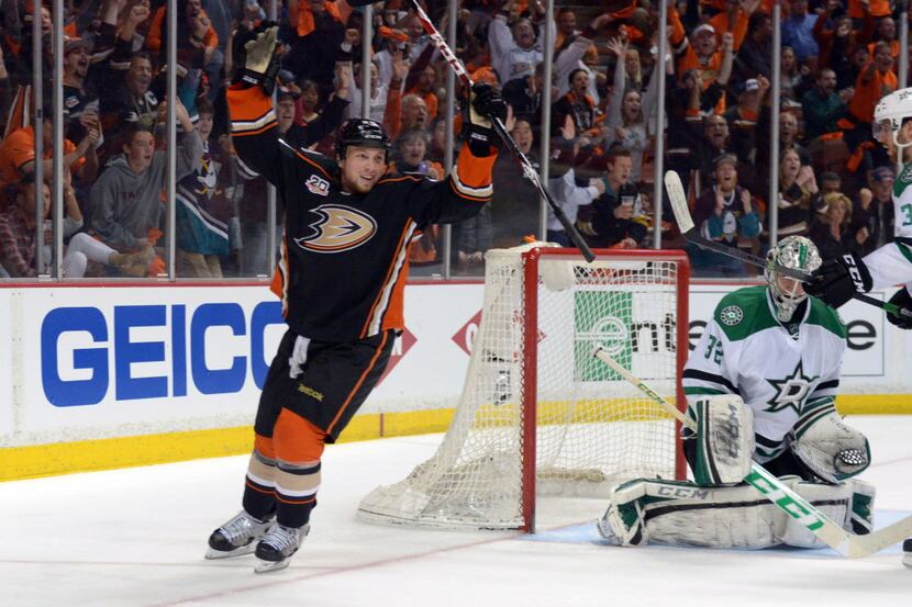 Apr 16, 2014; Anaheim, CA, USA; Anaheim Ducks left wing Matt Beleskey (39) celebrates after...
