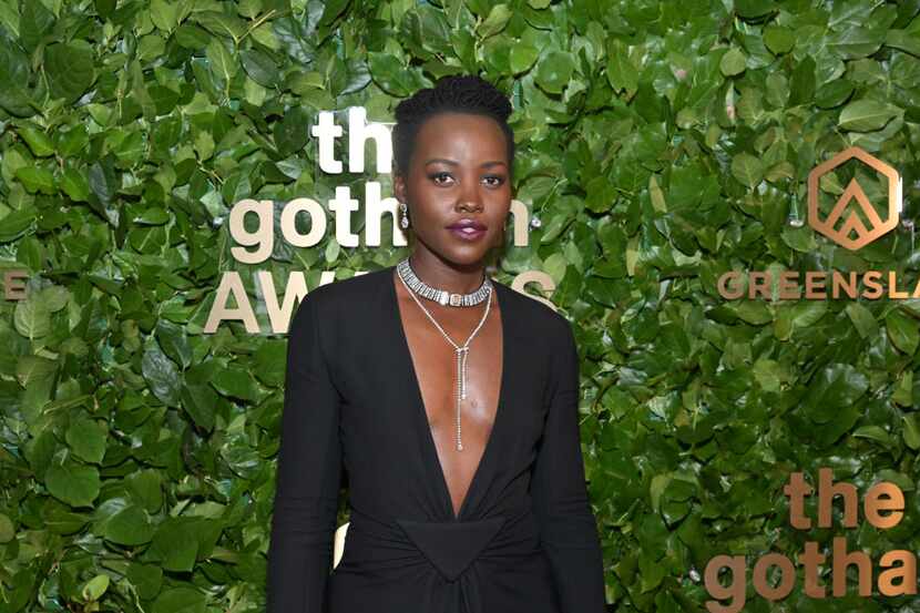 Lupita Nyong'o en la entrega de los 2022 Gotham Awards en Cipriani Wall Street, el 28 de...
