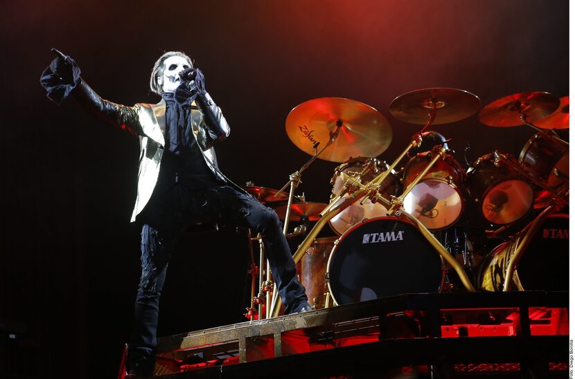 18,000 espectadores asistieron al show de Ghost en la capital mexicana.