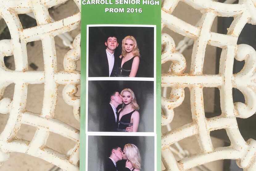 On Instagram, Frankie Jonas' girlfriend Austin posted these photo booth pics of them at...