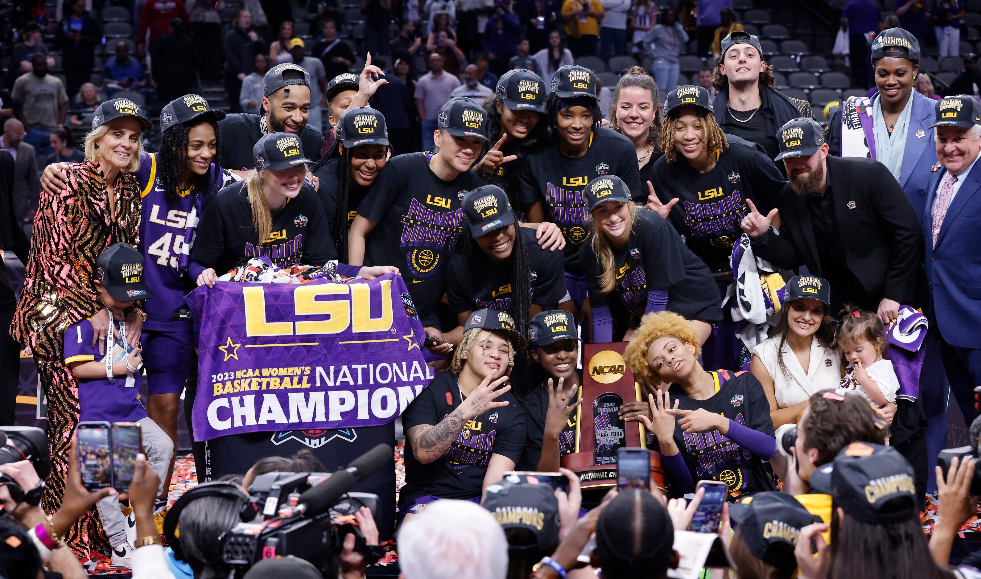 The LSU Lady Tigers women’s basketball team poses for a team photo following their NCAA...