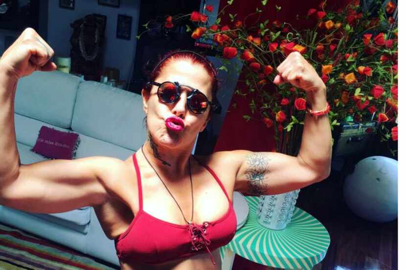 La cantante Alejandra Guzmán recibió elogios por su abdomen y brazos firmes que presumió en...