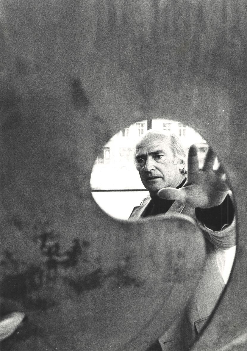 Harry Bertoia, c. 1970s. Photo: courtesy Harry Bertoia Foundation and the Nasher Sculpture...