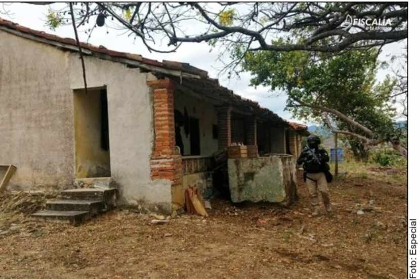 Las autoridades estatales de Guerrero aseguraron un domicilio en Huixtac, Guerrero, en busca...
