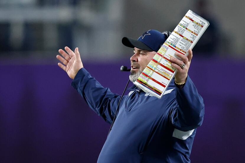 Dallas Cowboys head coach Mike McCarthy shows his disgust following a fourth quarter penalty...
