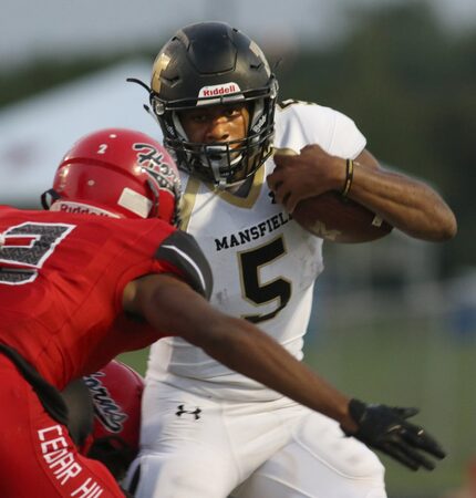 Mansfield's Kennedy Brooks (5) against Cedar Hill on Sept. 2. (Steve Hamm/Special Contributor)