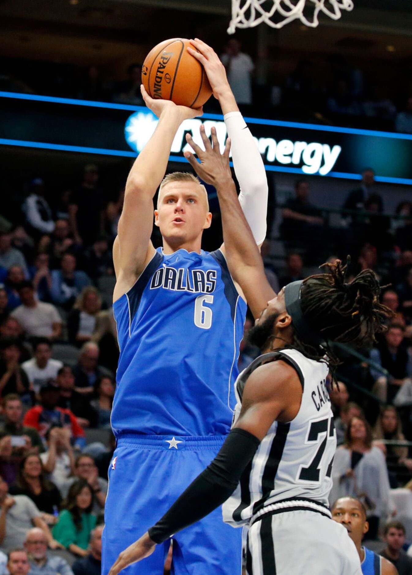 Dallas Mavericks forward Kristaps Porzingis (6) puts up a fourth quarter shot against San...