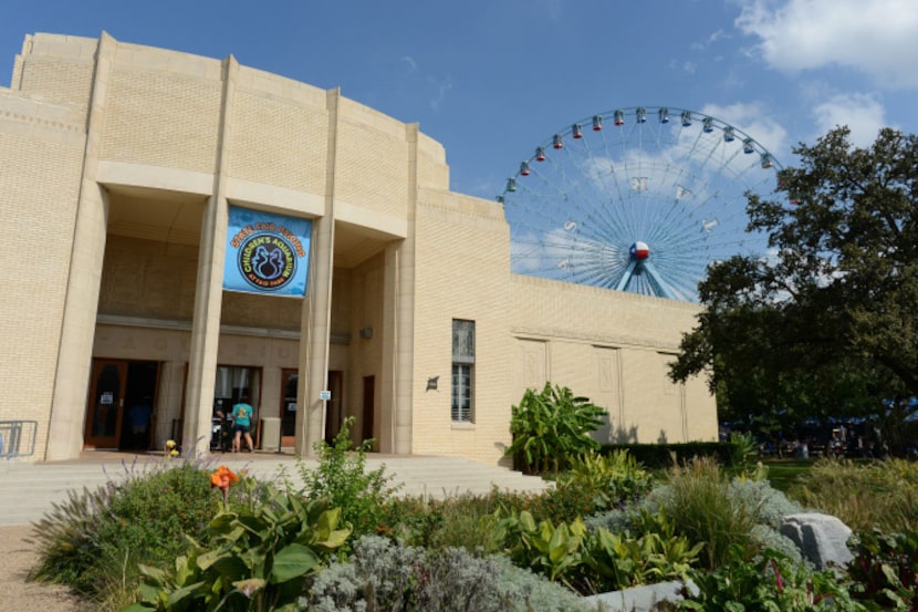 9) GARDENS AND AN AQUARIUM -  Try to hit Texas Discovery Gardens at noon for the butterfly...