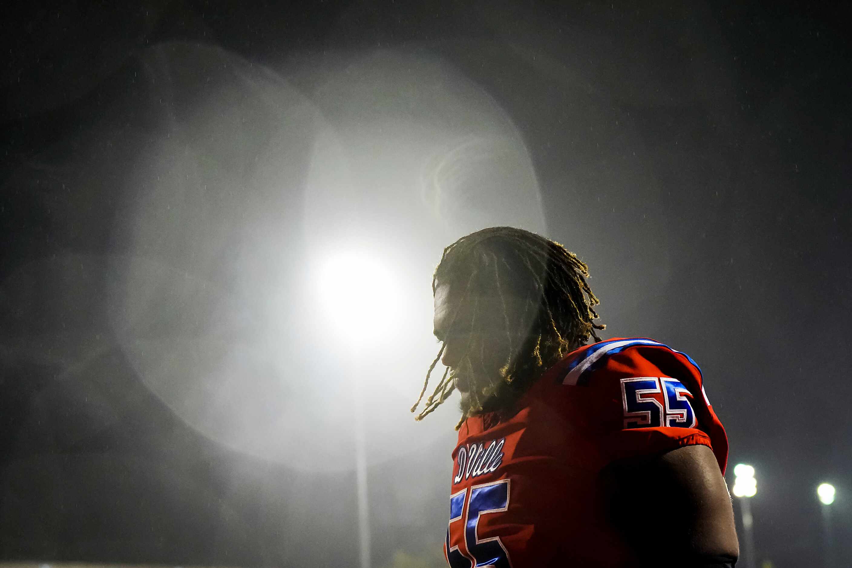 Duncanville defensive lineman Jabreohn Peters takes the field to warm up before a District...