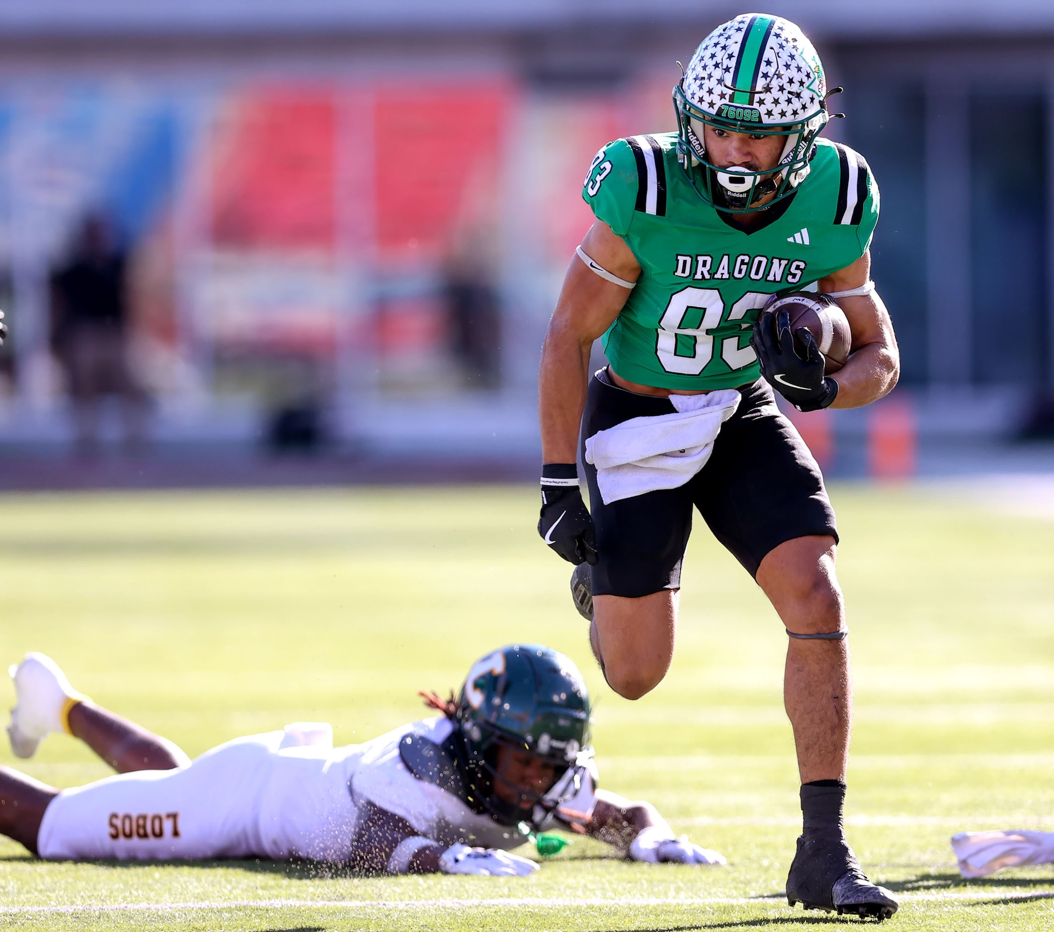 Southlake Carroll running back Christian Glenn (83) finds room to run against Longview...