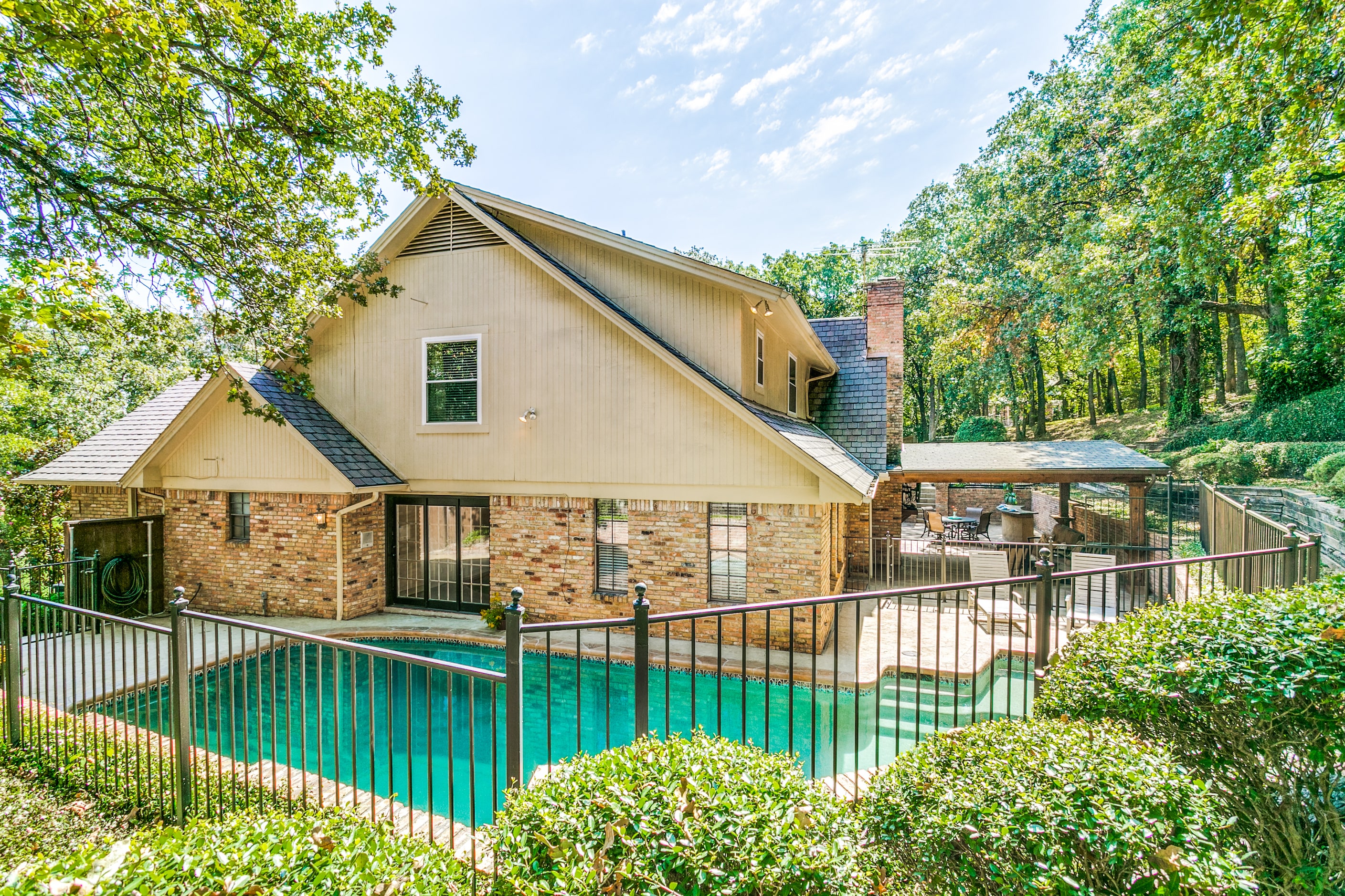 A look at the home at 3031 Parr Lane in Grapevine, TX.