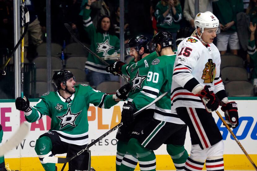 Dallas Stars right wing Alexander Radulov (47) celebrates a goal against the Chicago...