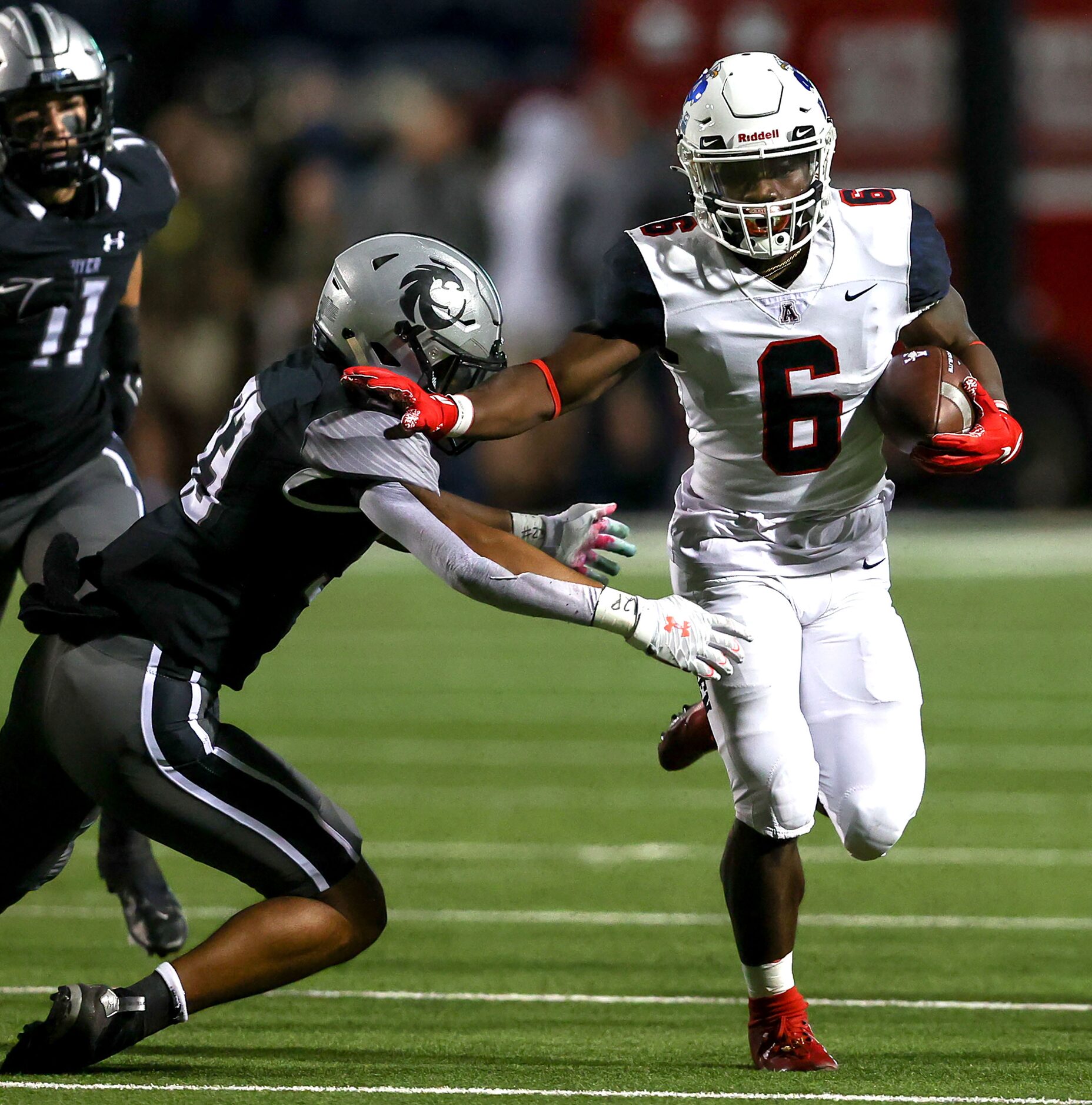 Allen running back Devyn D. Turner (6) breaks free from Denton Guyer defensive back Marquan...