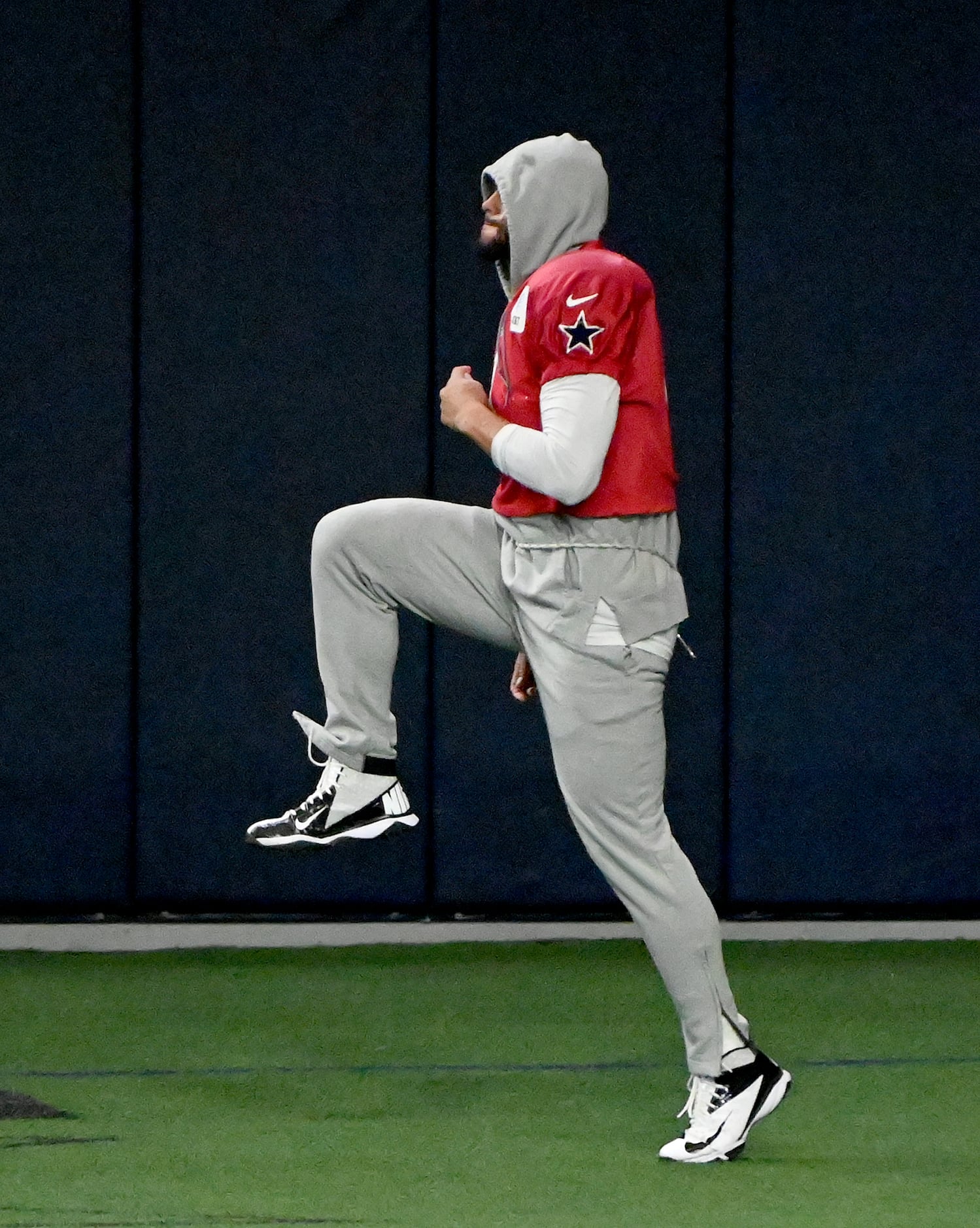 Photos: Cowboys QB Dak Prescott continues testing calf in practice ahead of  Sunday's game vs. Vikings