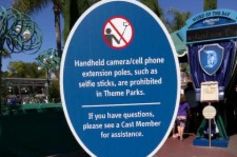  Selfie stick sign at Disneyland in Anaheim, Calif. (Cory Doctorow via Flickr)