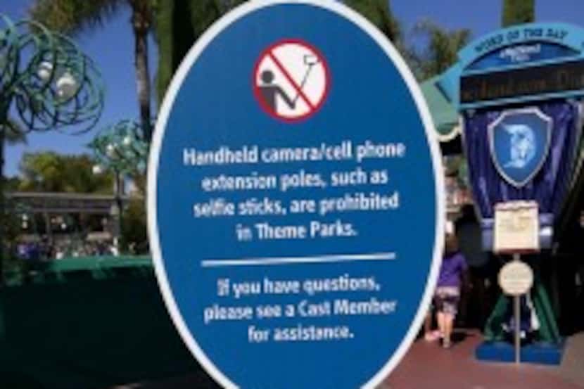  Selfie stick sign at Disneyland in Anaheim, Calif. (Cory Doctorow via Flickr)