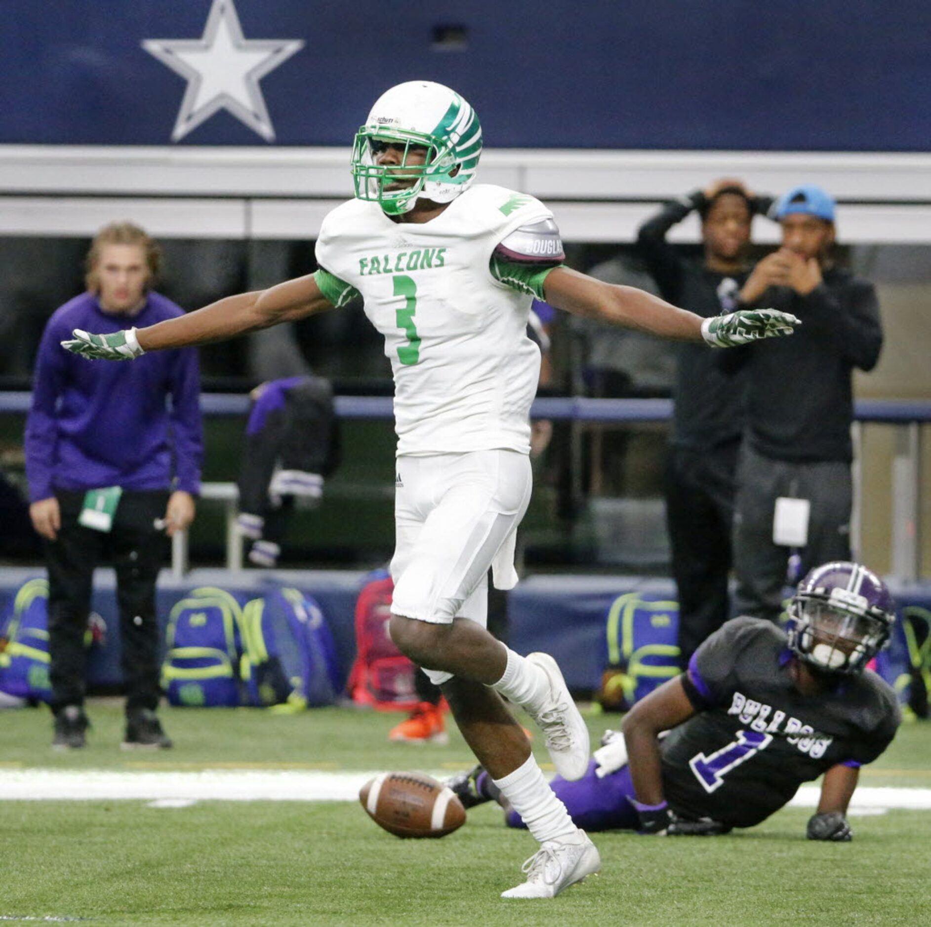 Lake Dallas defensive back Kobe Boyce (3) signals an incomplete pass after breaking up a...