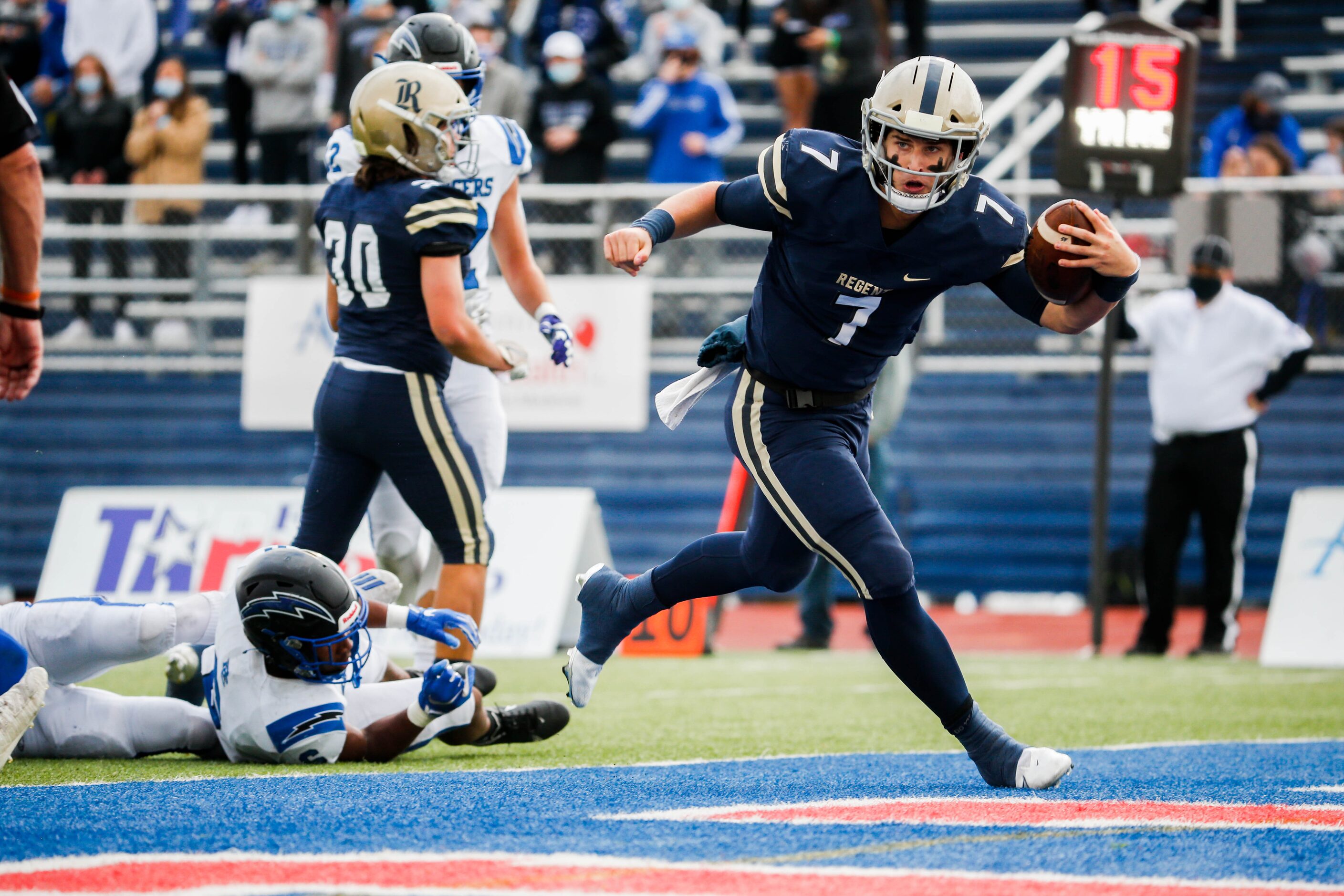 Austin Regents's quarterback Andrew Dickey (7) runs the ball for a touchdown against Dallas...