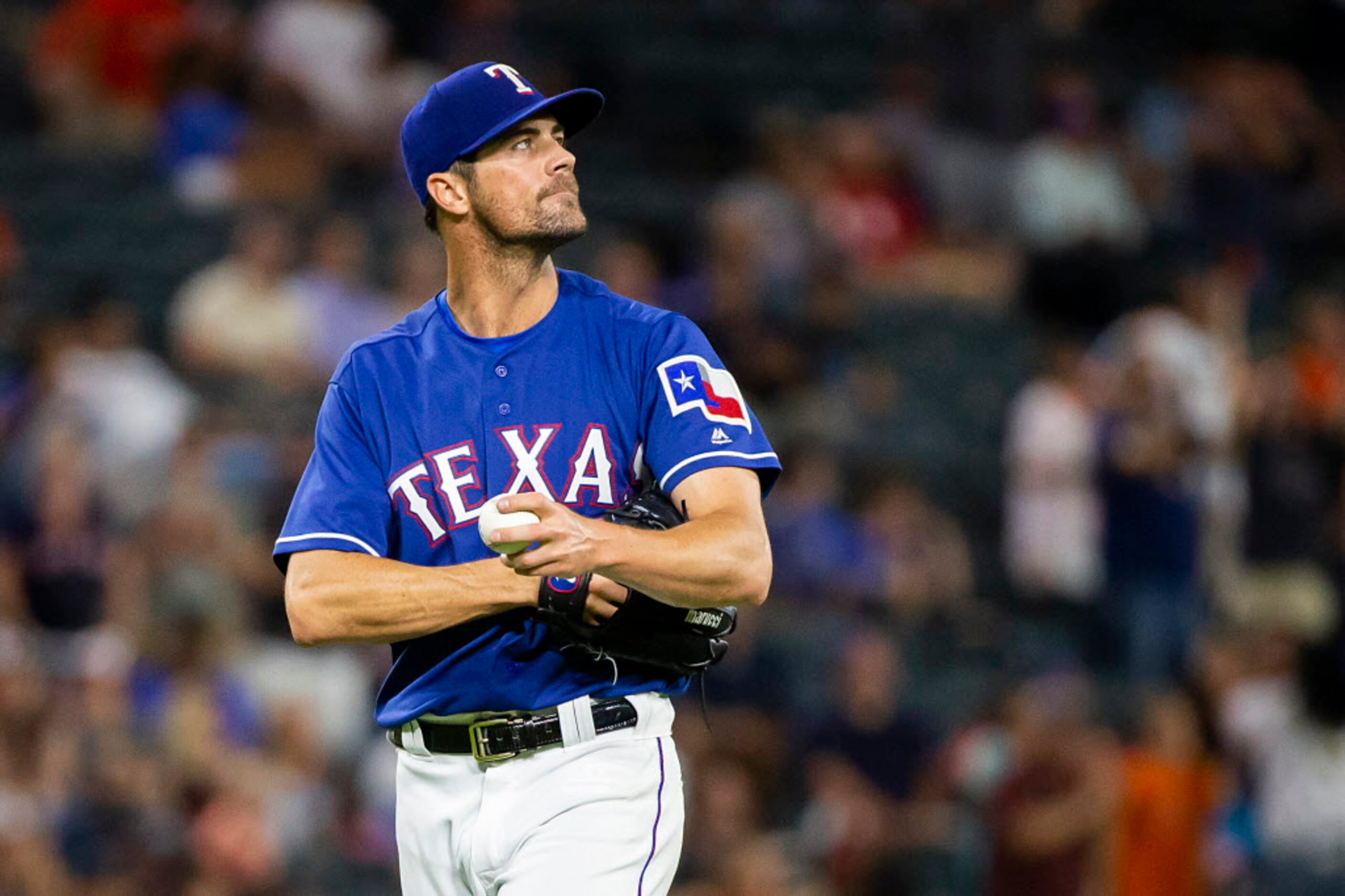 Chicago Cubs nab pitcher Cole Hamels in trade with Texas Rangers 